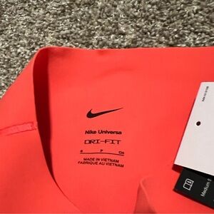 Nike Universa leggings!!